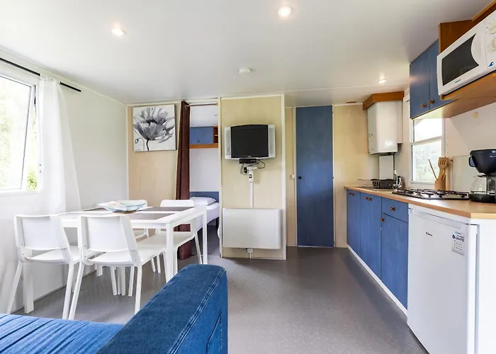 אתר קמפינג L'heberge Du D'isachris Mh6 *